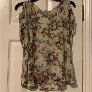 Floral semi-opaque cold shoulder short sleeve